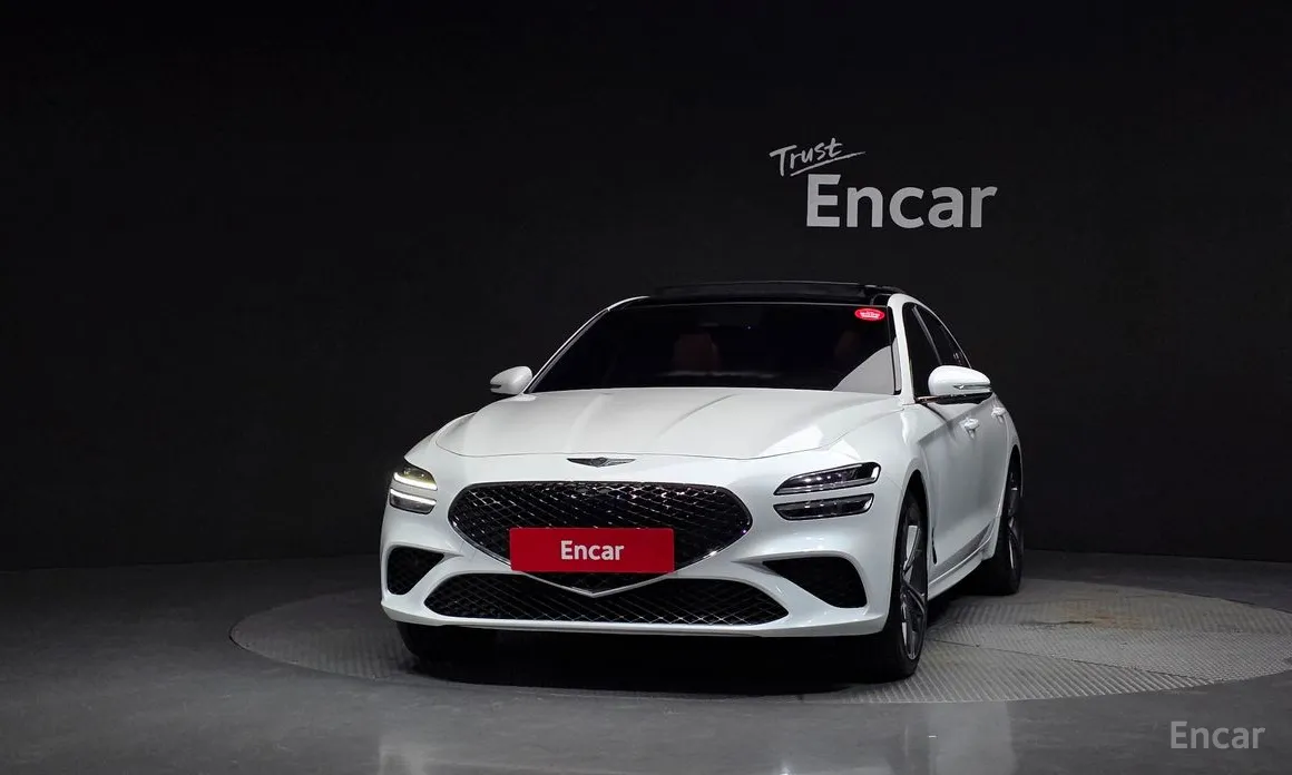 Photo 3 - Genesis G70