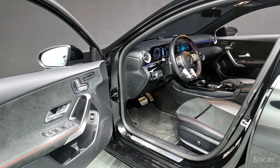 Фото 10 - Mercedes-Benz A-Class
