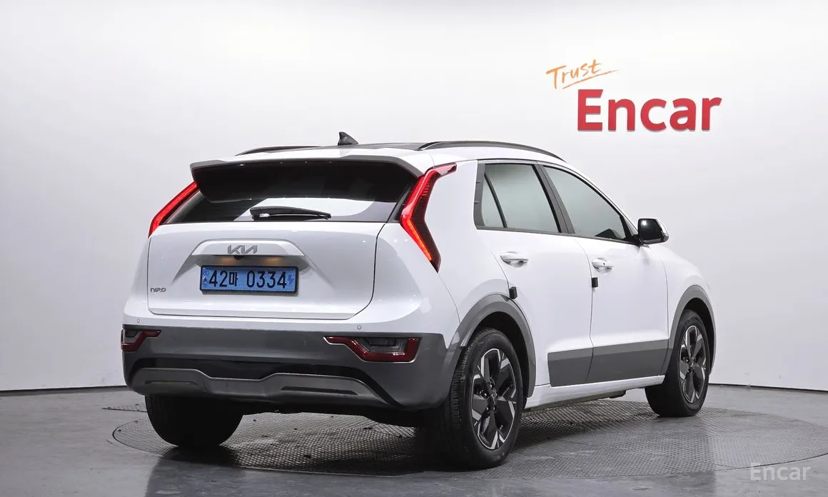 Фото 2 - Kia Niro