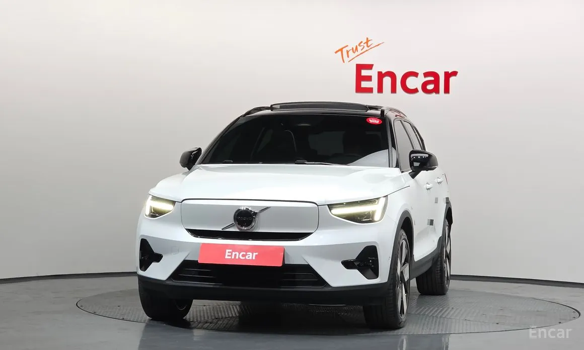 2022 Volvo XC40