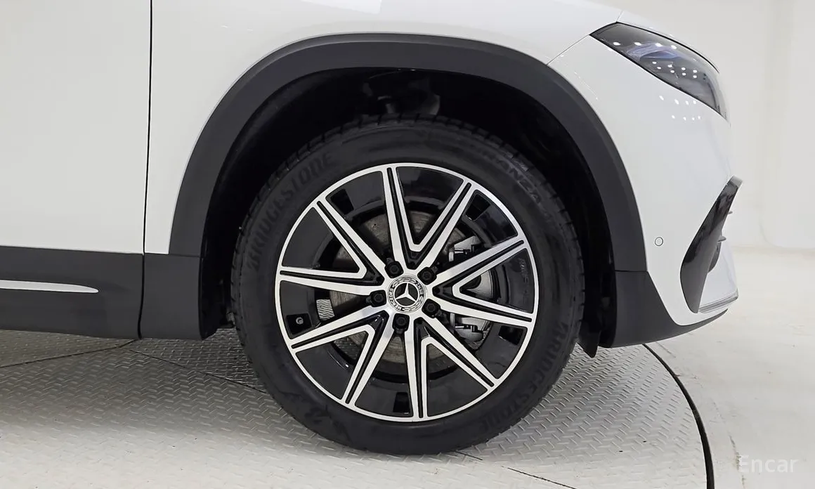 2022 Mercedes-Benz EQB