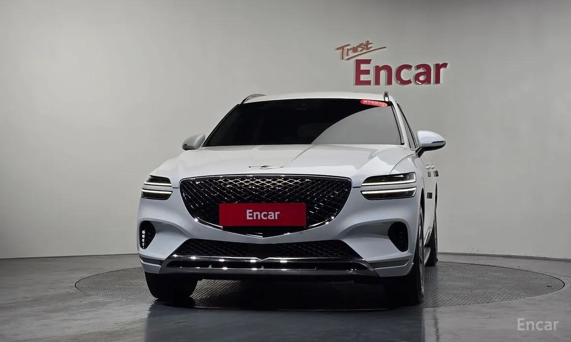 Photo 3 - Genesis GV70