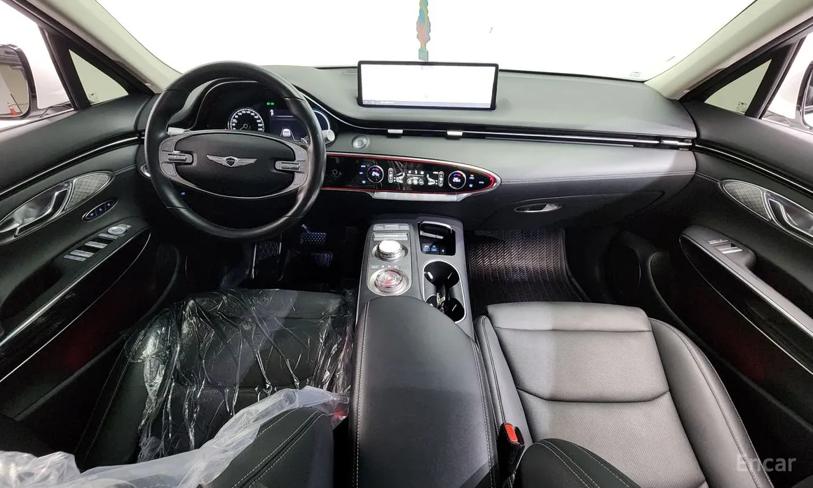 Photo 7 - Genesis GV70