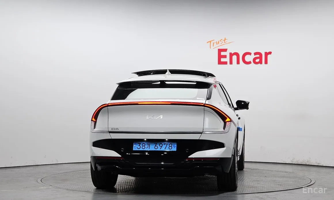 Фото 4 - Kia EV6