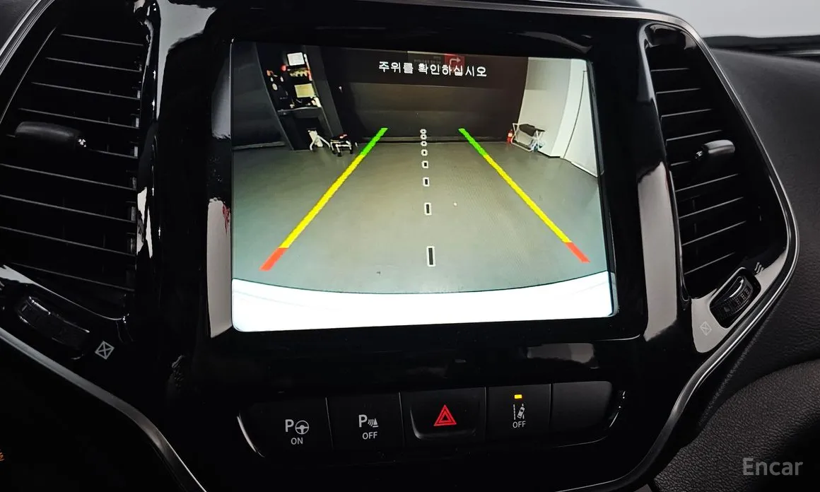 Фото 15 - Jeep Cherokee