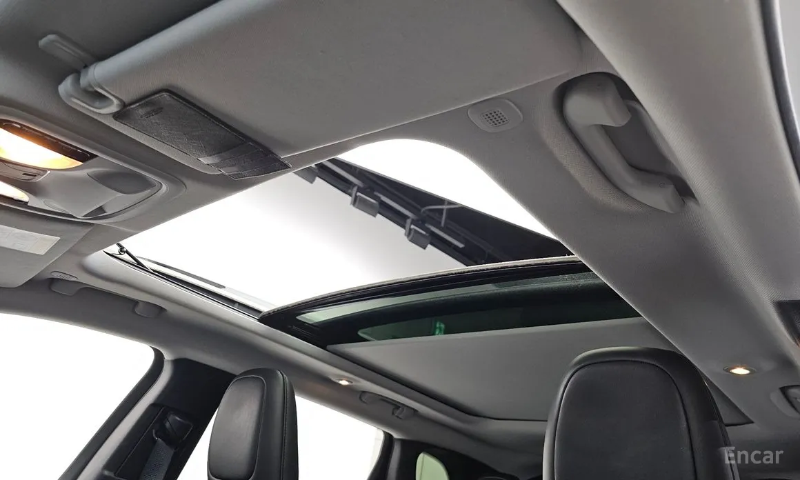 Фото 19 - Jeep Cherokee