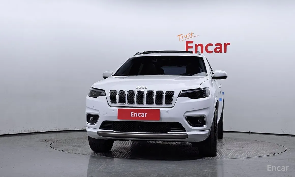 Фото 3 - Jeep Cherokee