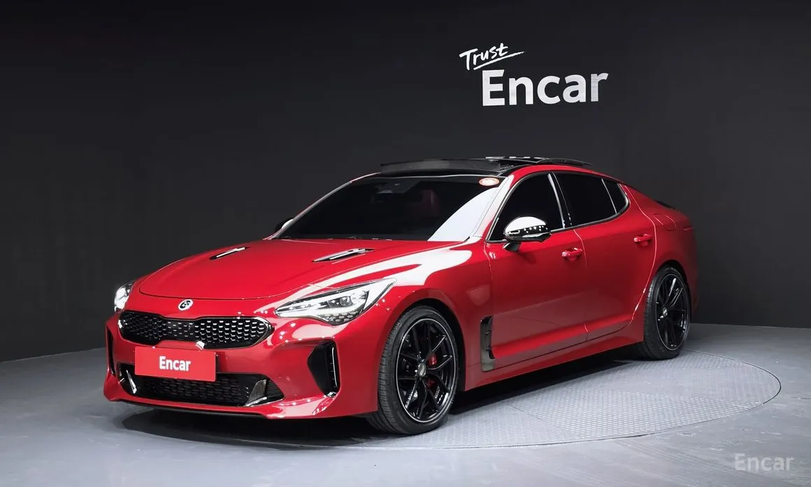 Фото 1 - Kia Stinger