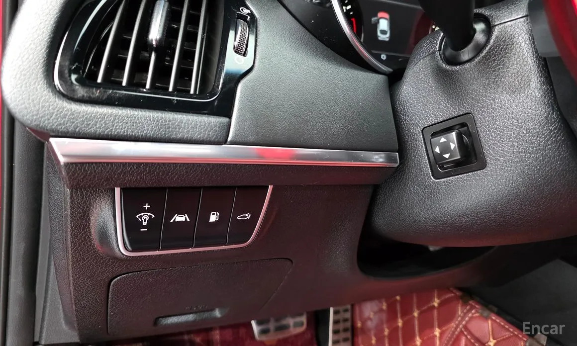 Фото 14 - Kia Stinger