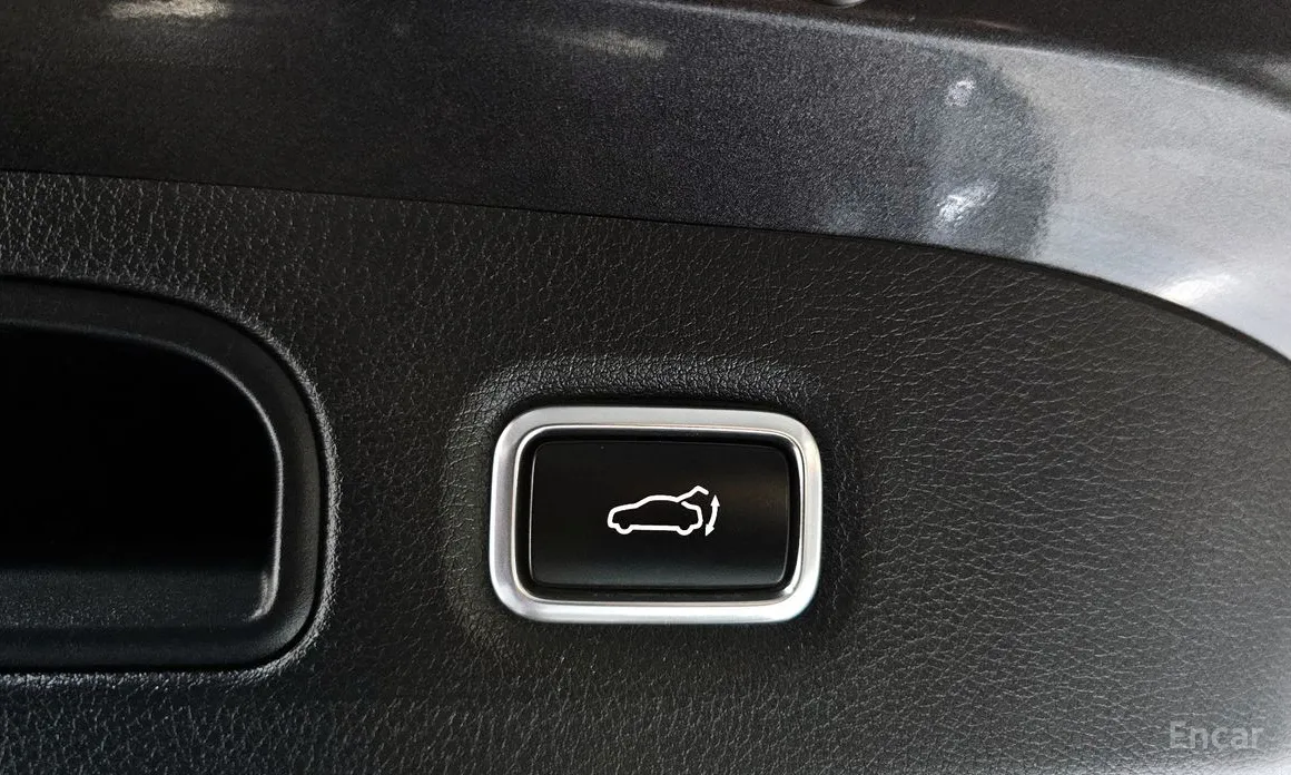 Фото 17 - Kia Stinger