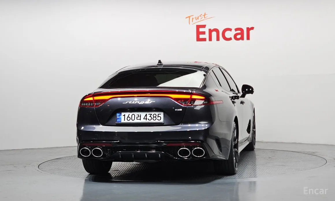 Фото 4 - Kia Stinger