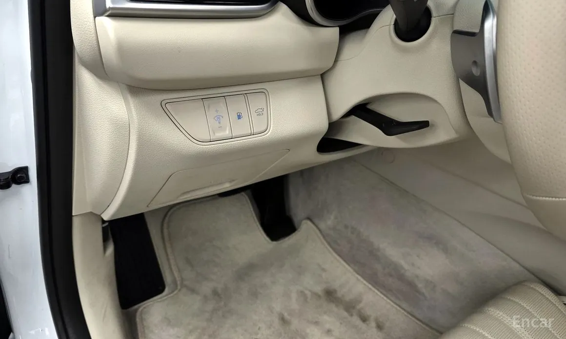 Genesis G70 2020 Gasoline 2.5T 2WD