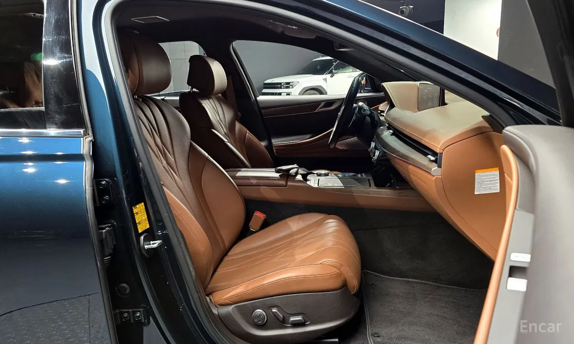 Фото 10 - Genesis G80