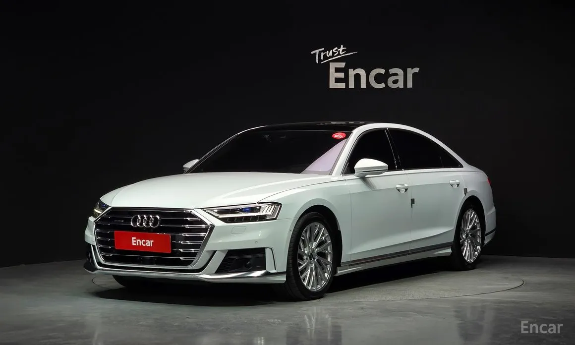 Фото 1 - Audi A8