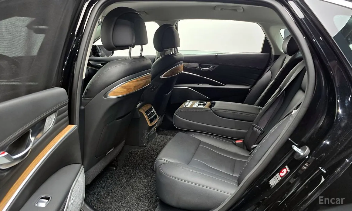 Фото 13 - Kia K9