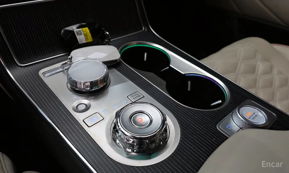 Фото 9 - Genesis GV80