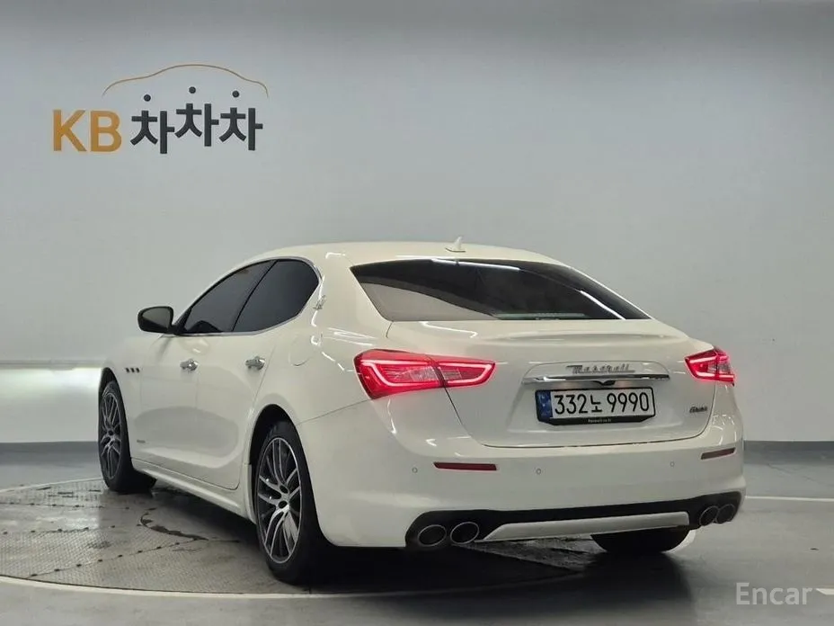 2013 Maserati Ghibli