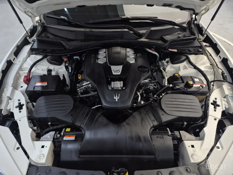 2013 Maserati Ghibli