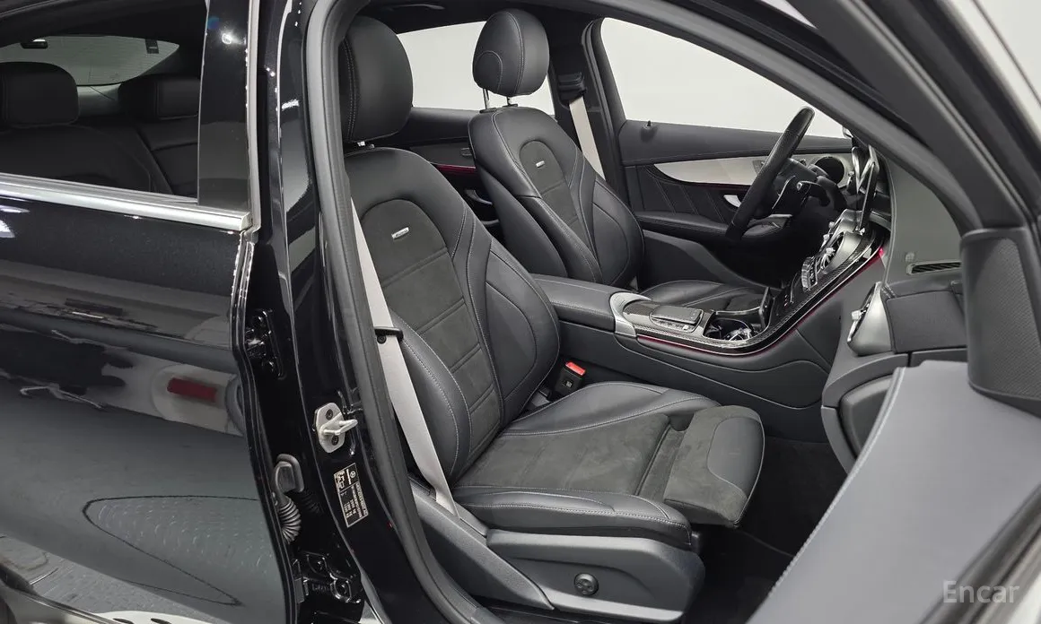 Mercedes-Benz GLC-Class 2016 AMG GLC63 S 4MATIC+ Coupe