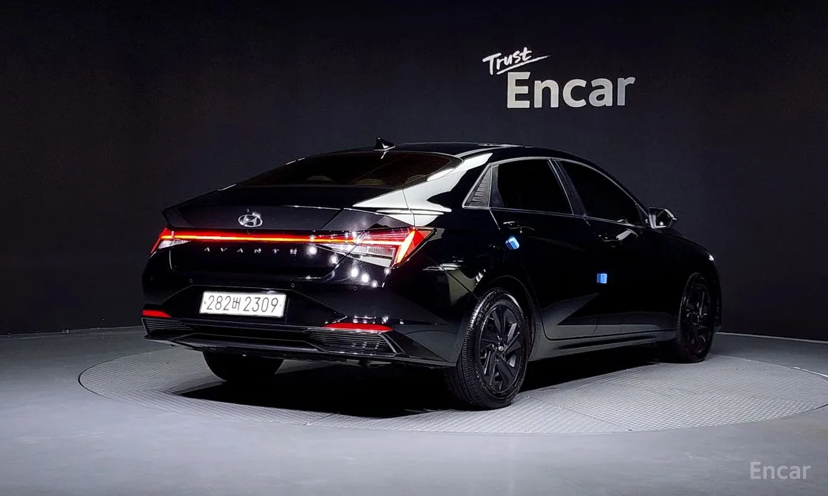 Фото 2 - Hyundai Avante