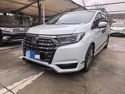 Фото 1 - Honda Elysion