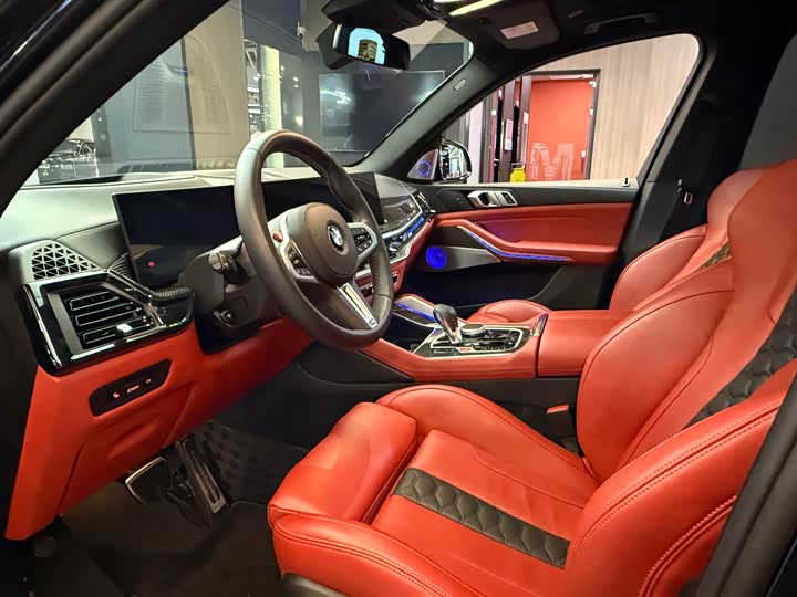 Фото 4 - BMW X5 M