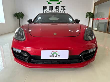 Photo 1 - Porsche Panamera