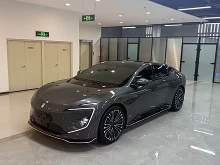 Фото 1 - Avatr 12