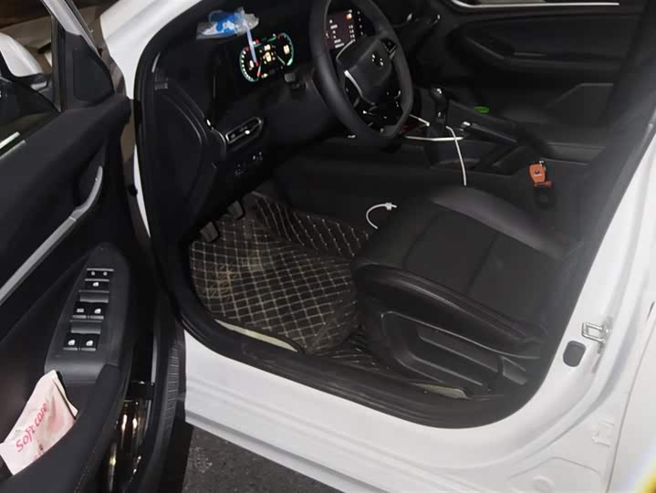 Photo 9 - Changan Eado Plus