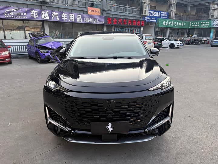 Фото 2 - Changan UNI-K