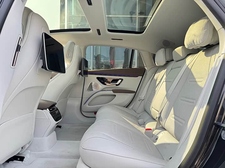 Photo 9 - Mercedes-Benz EQS AMG