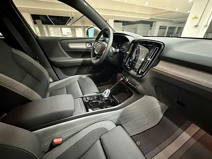 Volvo XC40 2024 2024款 B3 智远豪华版