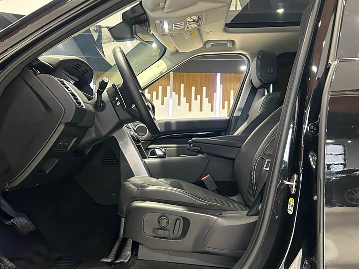 Фото 9 - Land Rover Discovery