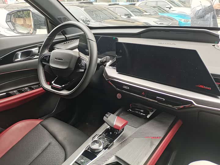 Changan Oshan Z6 2022 2022款 蓝鲸 1.5T DCT智尊型