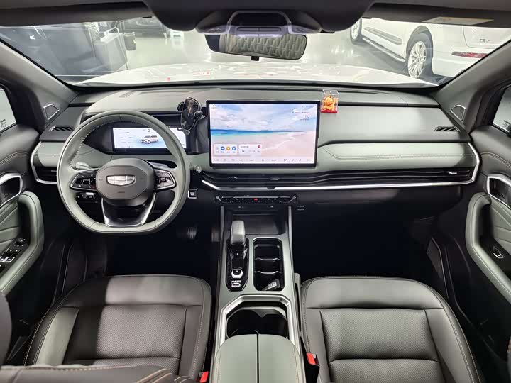 Geely Okavango L 2024 2024款 2.0T DCT尊贵型