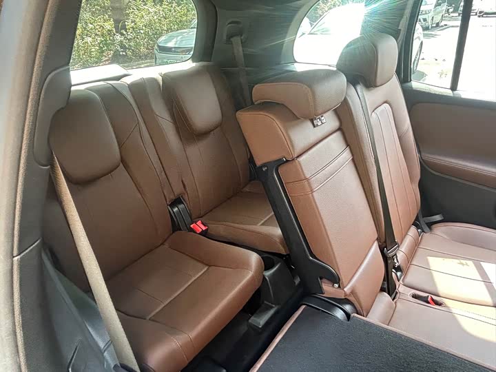 Mercedes-Benz GLB-Class 2022 2022款 GLB 220 时尚型