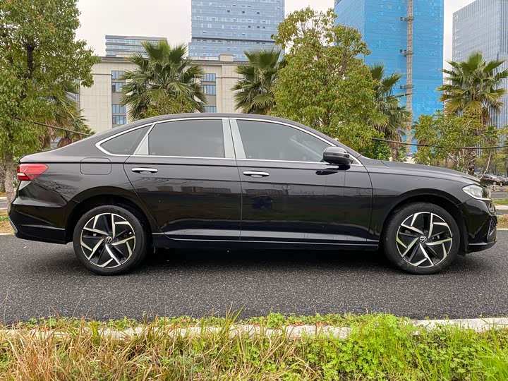 Фото 4 - Volkswagen Lavida