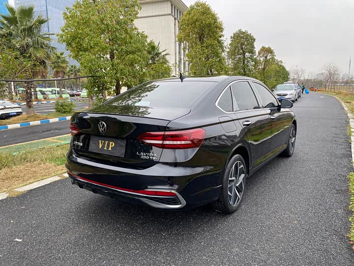 Фото 7 - Volkswagen Lavida