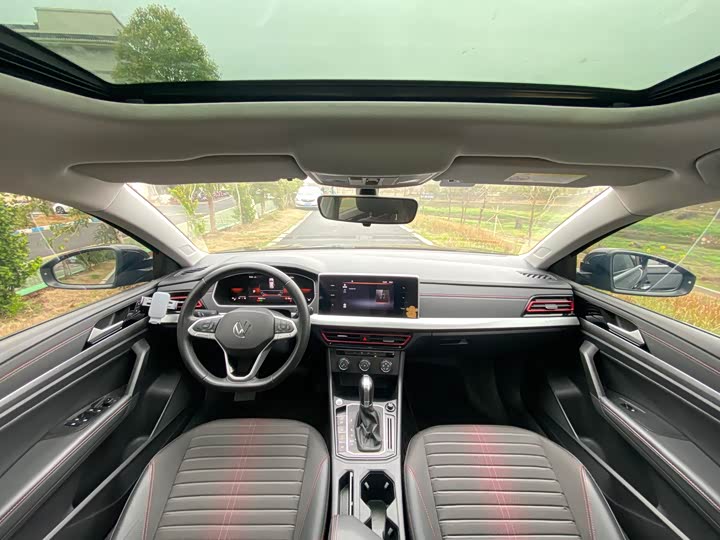 Фото 8 - Volkswagen Lavida