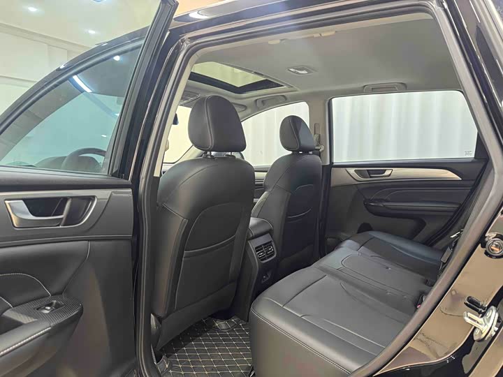 Фото 8 - Haval M6