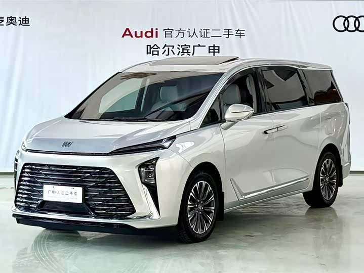 Photo 1 - Buick GL8 ES