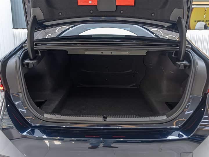 Фото 3 - BMW 5 Series