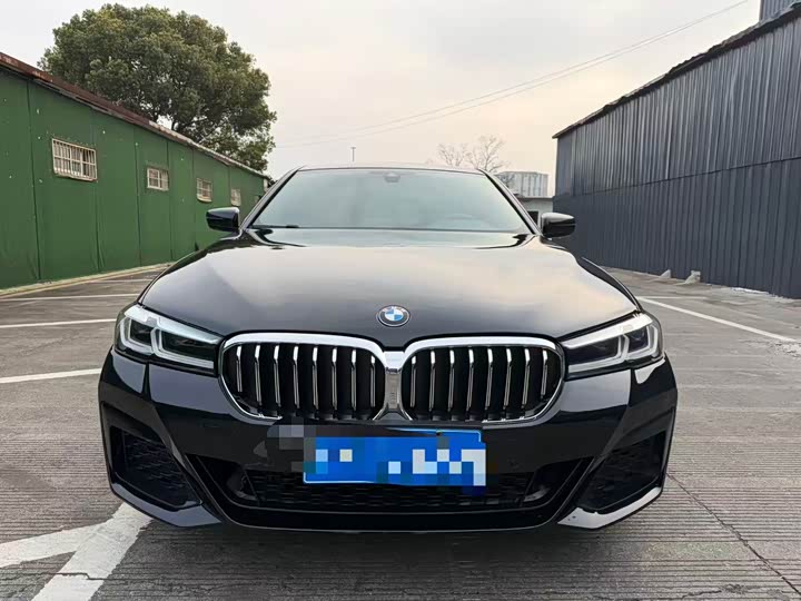 Фото 2 - BMW 5 Series