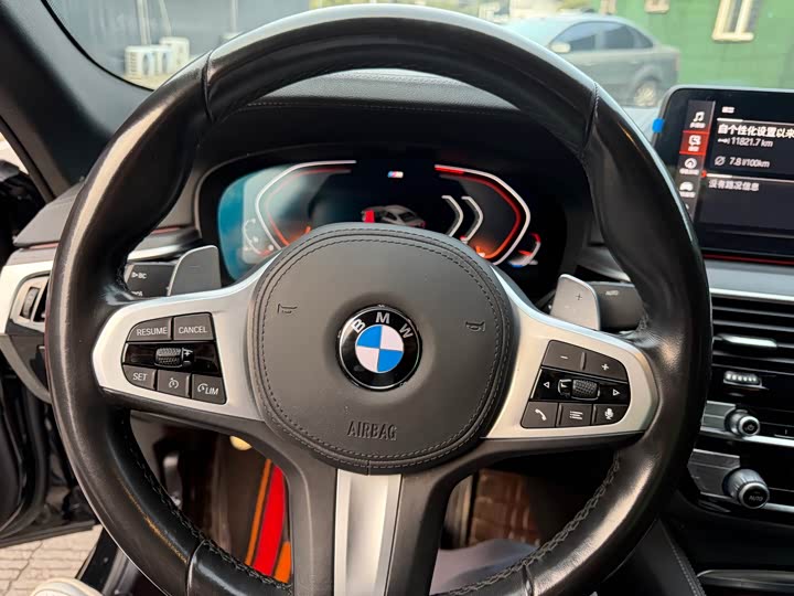 Фото 5 - BMW 5 Series