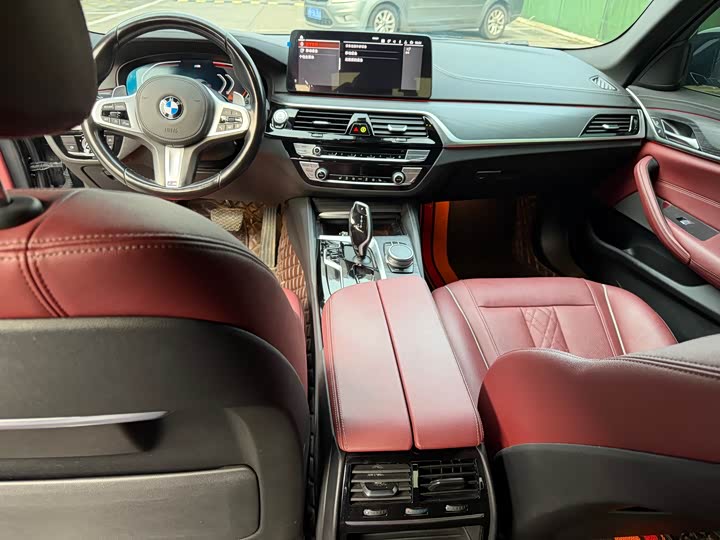 Фото 9 - BMW 5 Series
