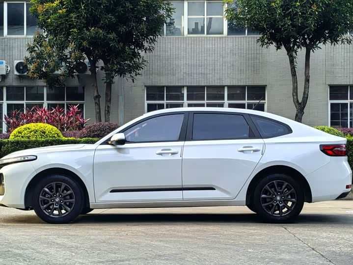 2020 Baojun RC-5