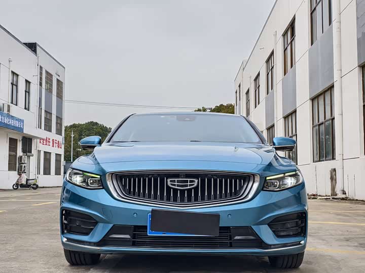 Фото 2 - Geely Preface