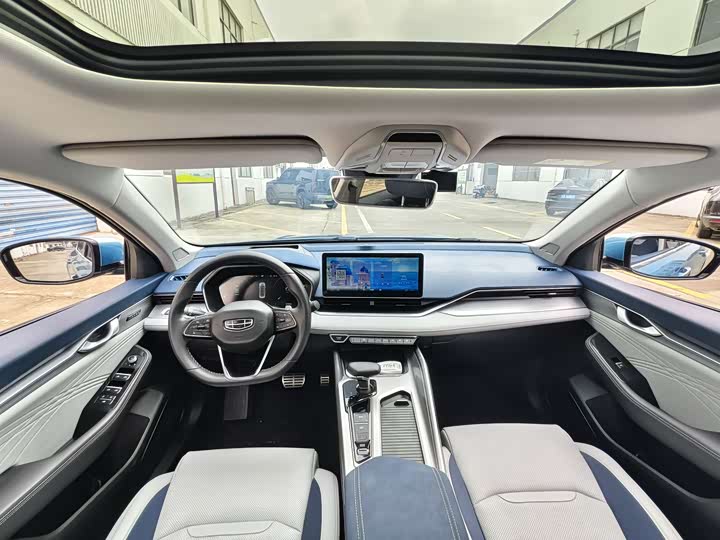 Фото 6 - Geely Preface