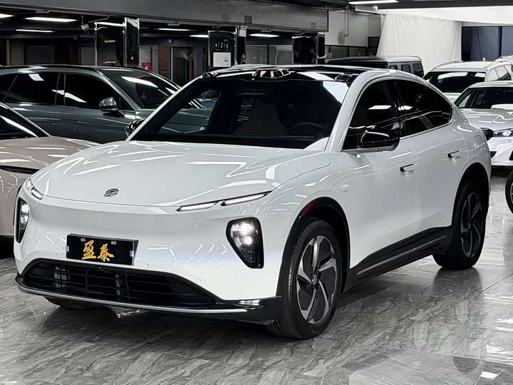 Фото 1 - Nio EC6