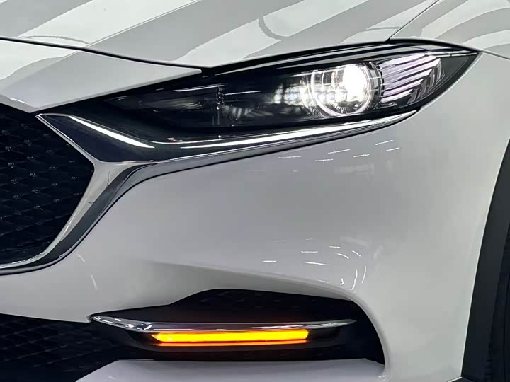 Фото 7 - Mazda CX-4